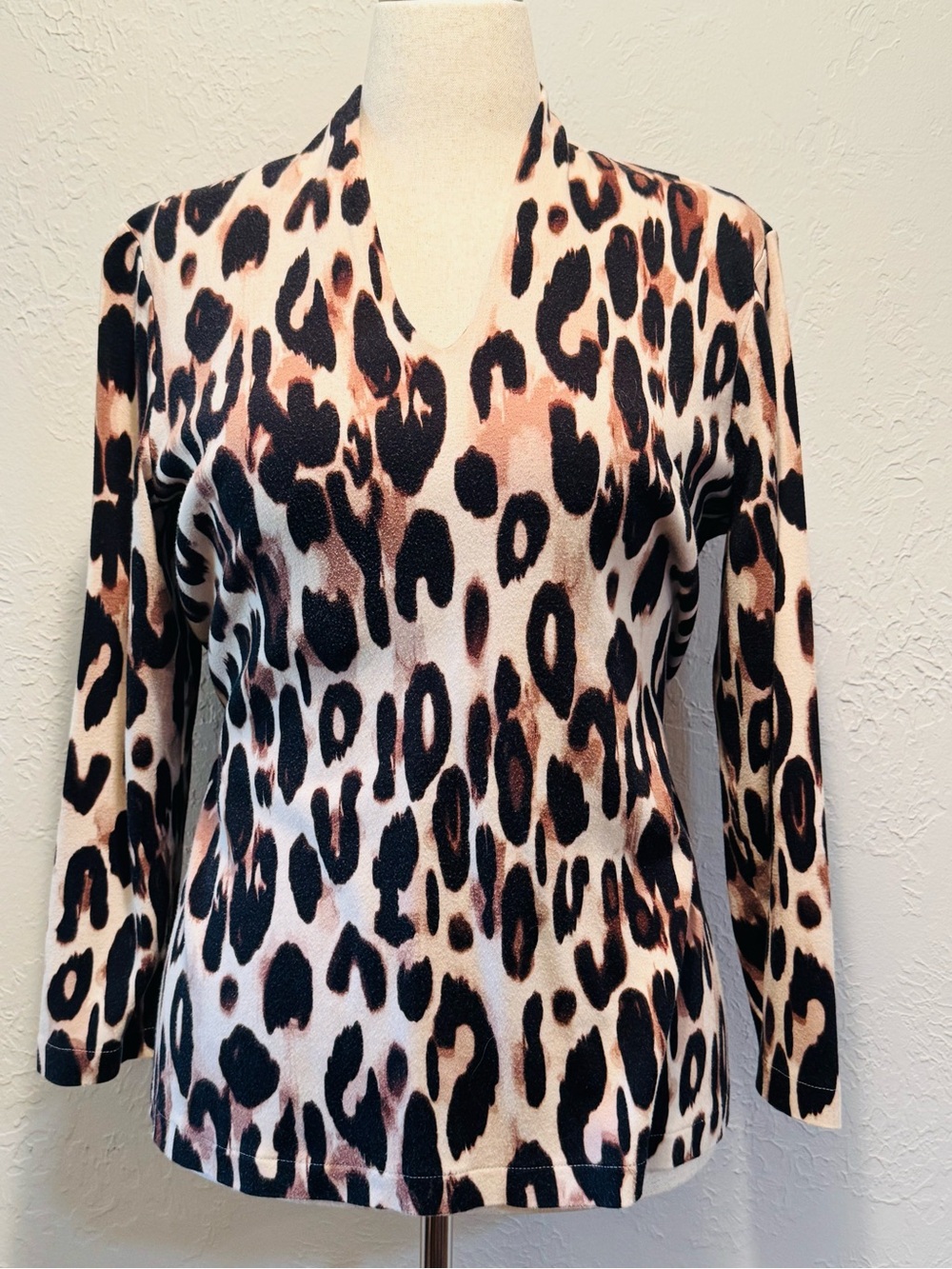 Chico’s Leopard Print V-Neck Knit Top - Black, Tan, Cream